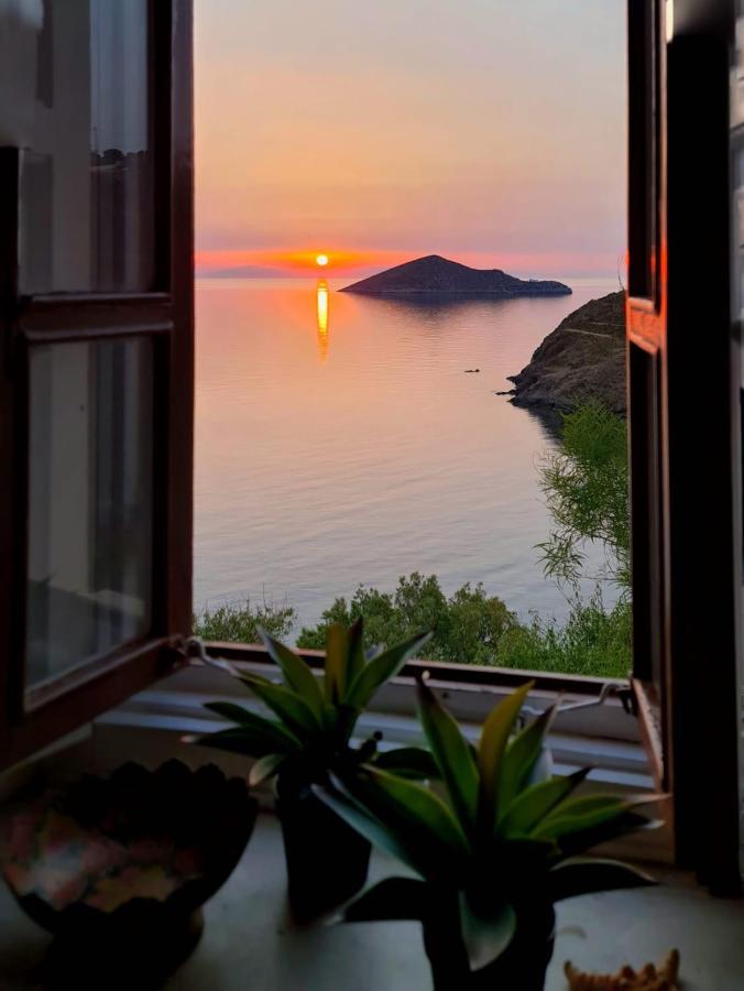 Ivi Beach Front Villa, Leros Vromolithos Екстер'єр фото